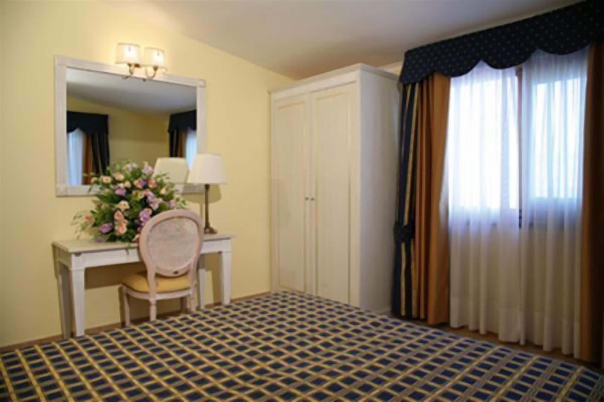 Hotel La Vue D'Or Сорренто Екстер'єр фото