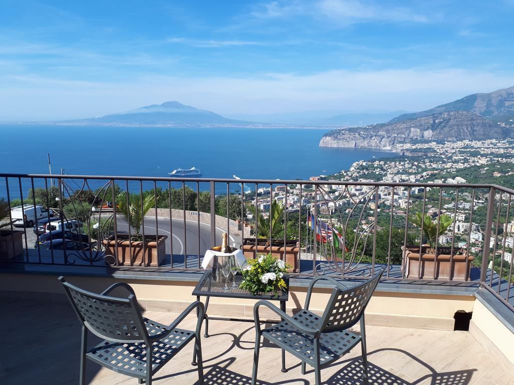 Hotel La Vue D'Or Сорренто Екстер'єр фото