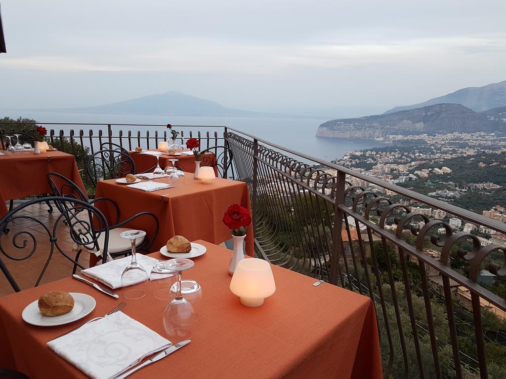Hotel La Vue D'Or Сорренто Екстер'єр фото