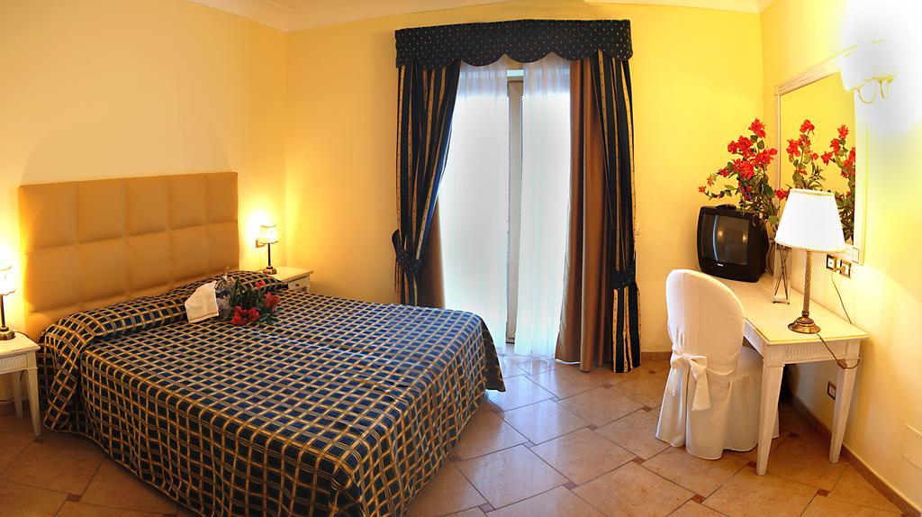 Hotel La Vue D'Or Сорренто Екстер'єр фото